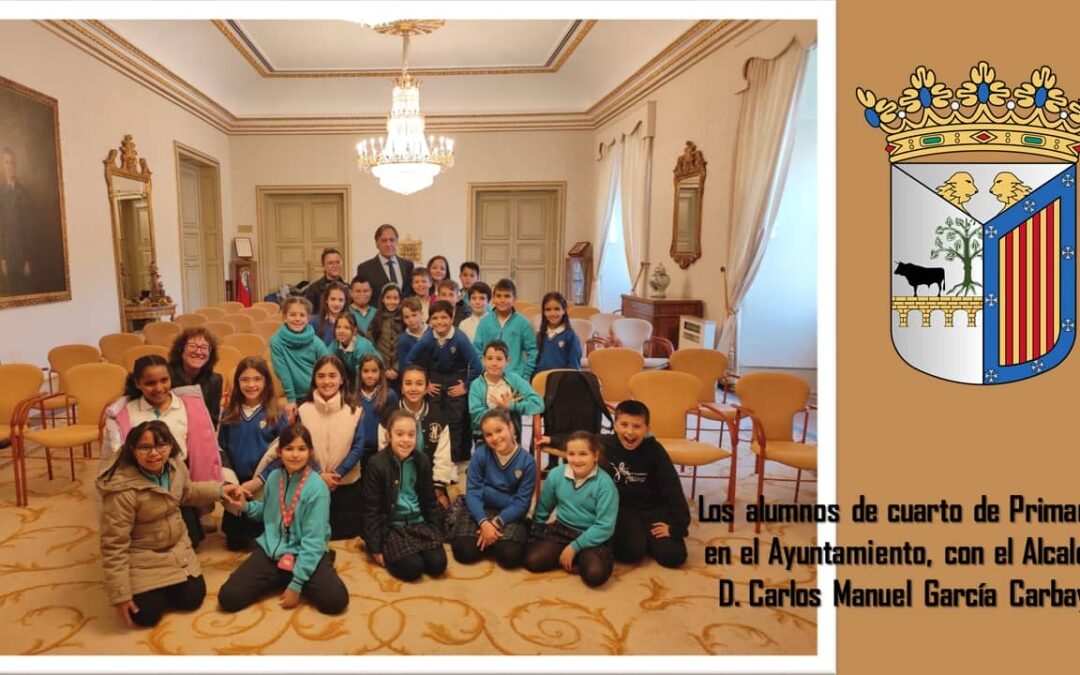 Los de  4º de E.P. Visitamos el Ayuntamiento.